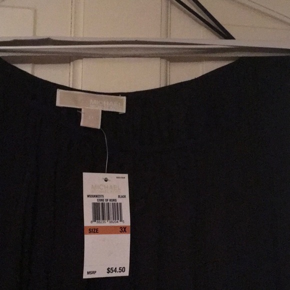 Top - Picture 3 of 3